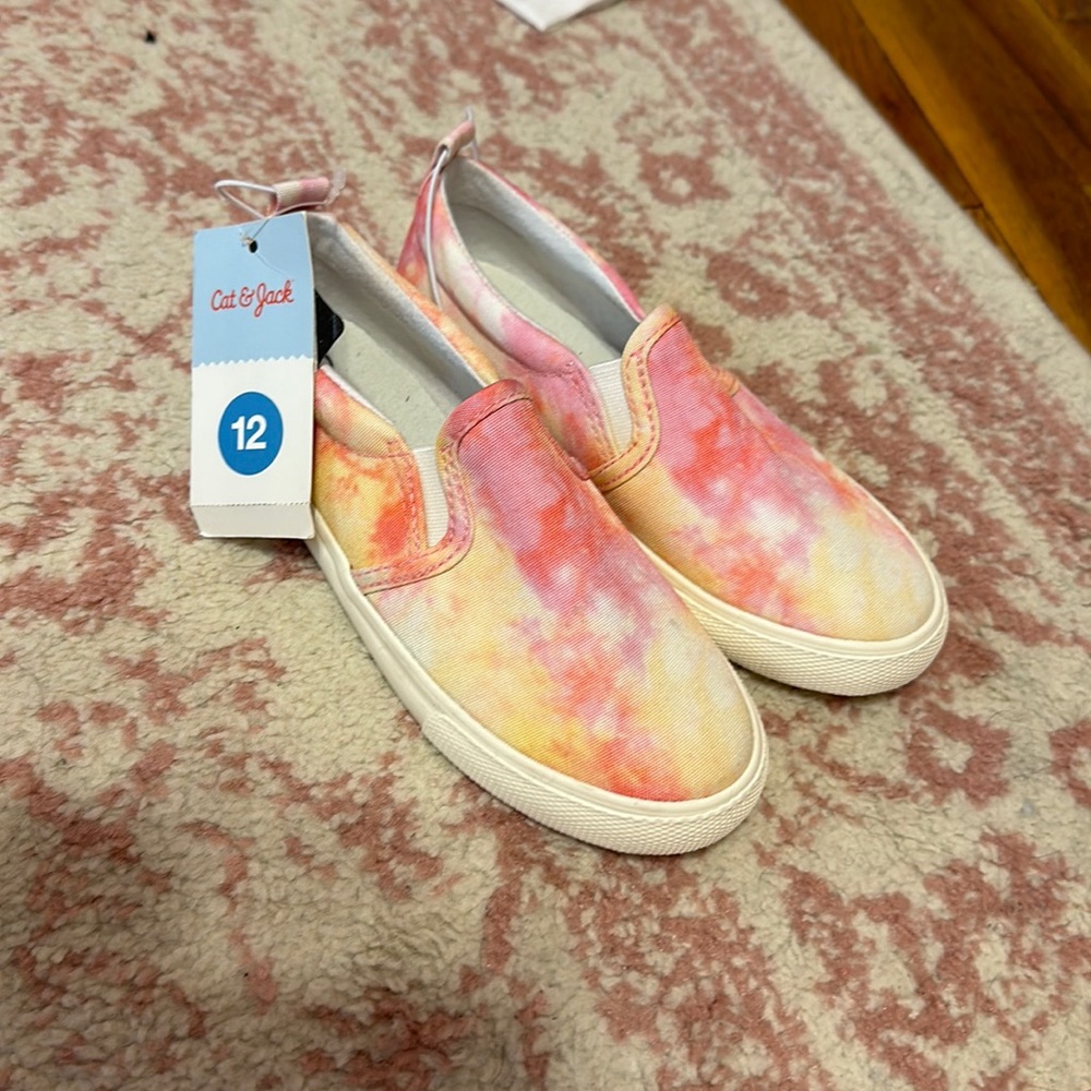 NWT CAT & JACK SHOES SIZE 12